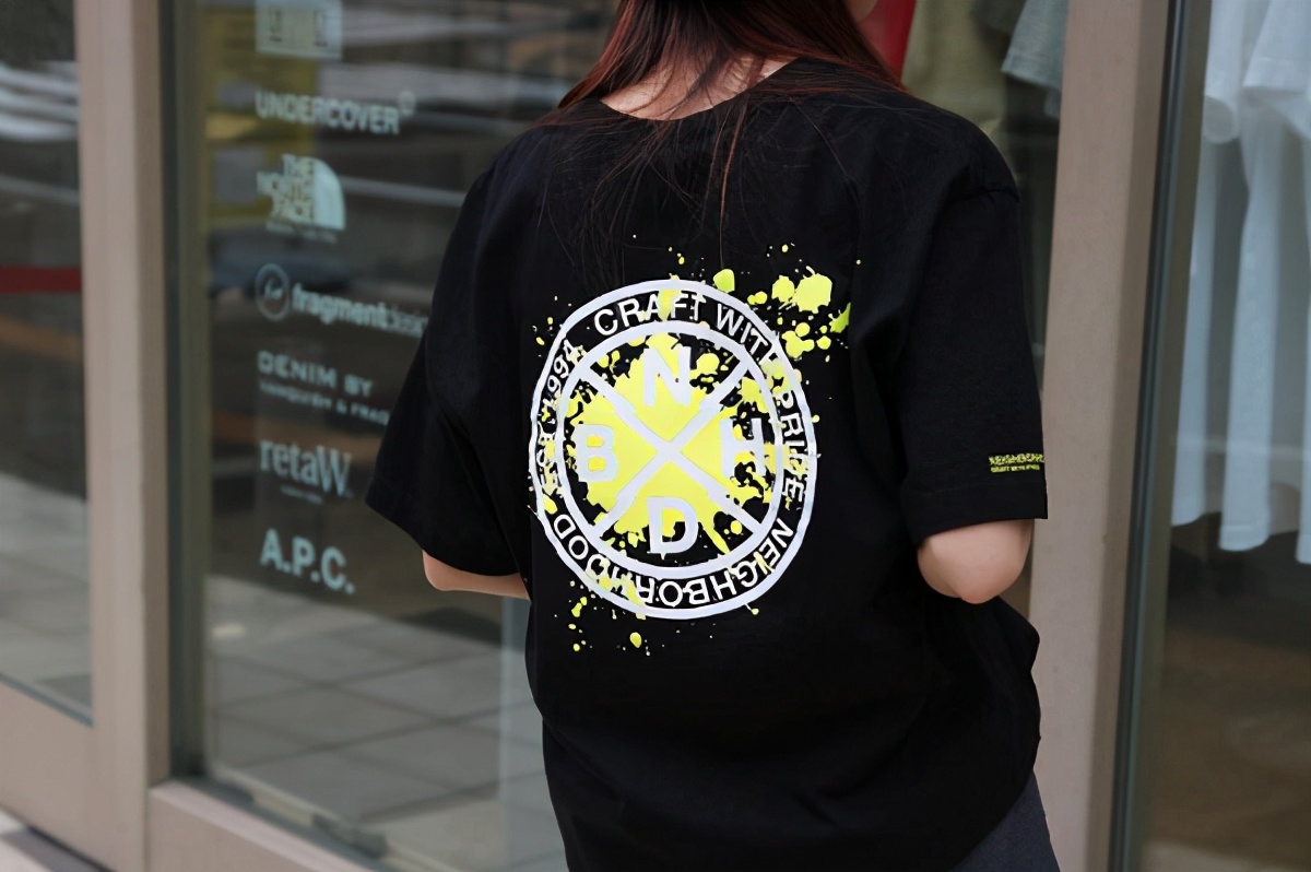 万茜潮流服饰,万茜近期同款裤子