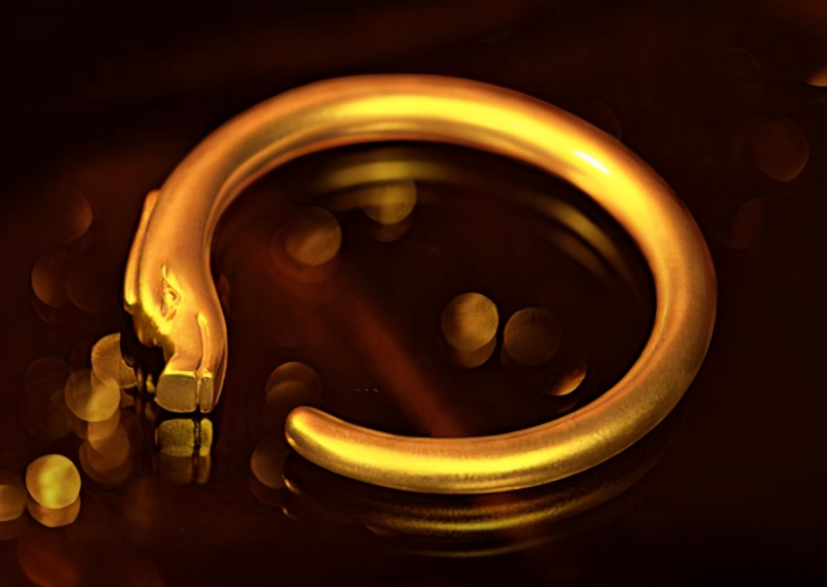 100克推拉手镯和100克古法手镯对比,买手镯古法的好还是普通的好