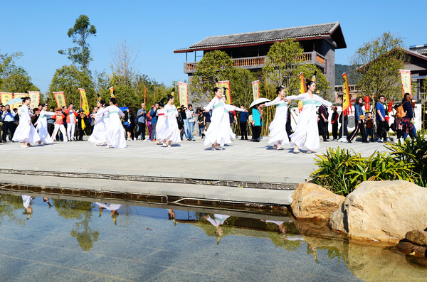 全南石为土围屋介绍,客家土围楼图片