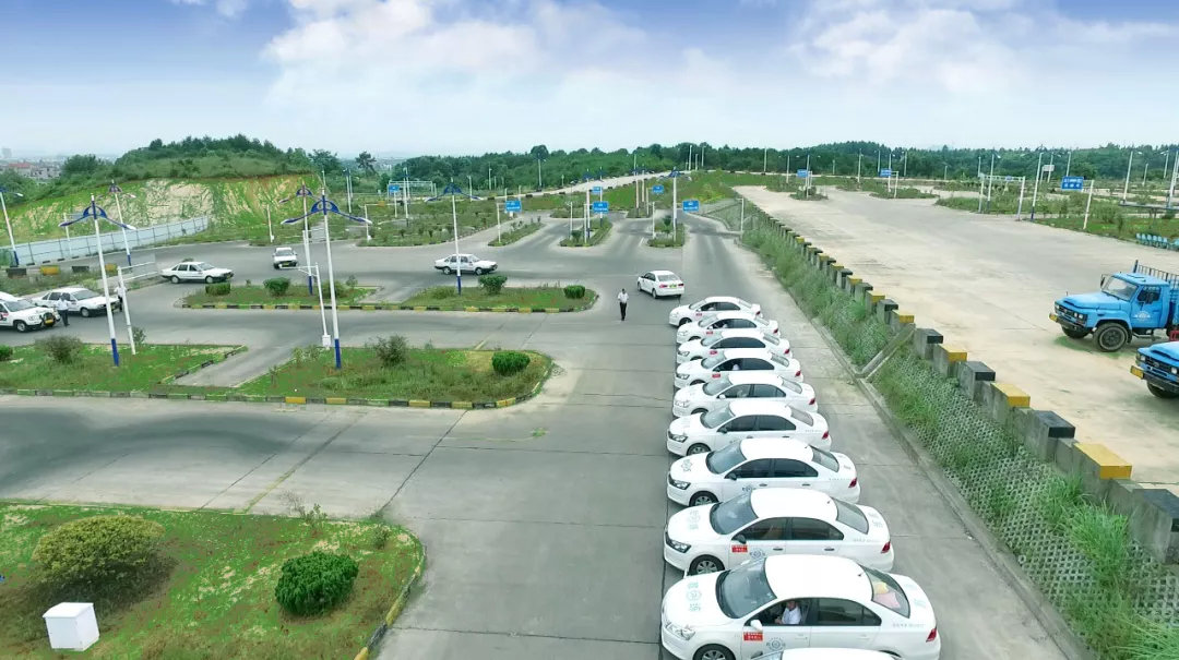 自动挡科目三一把过绝招,科目三一把过绝招自动挡