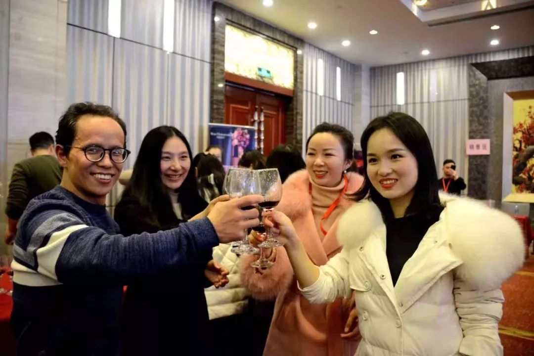 期待瑜伽馆周年庆,宜春爱尚明月瑜伽馆