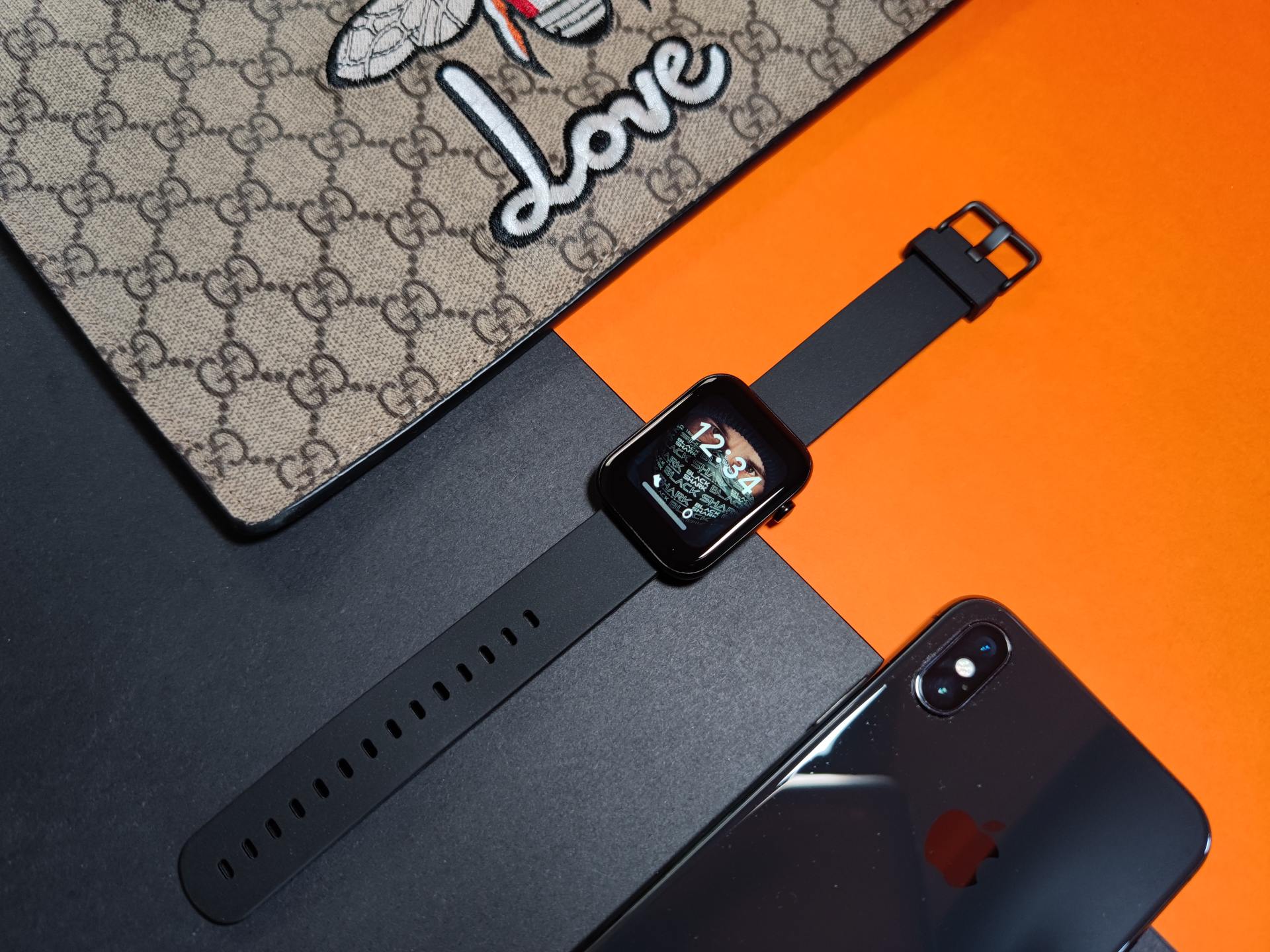 能测气温气压的智能手表,可监测体温和血糖的手表