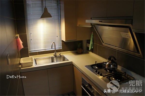 小户型浴室柜子收纳,小户型橱柜多功能收纳