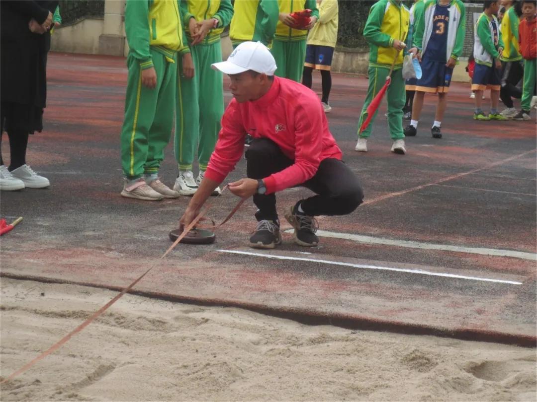 龙腾虎跃展英姿,龙腾虎跃展宏图