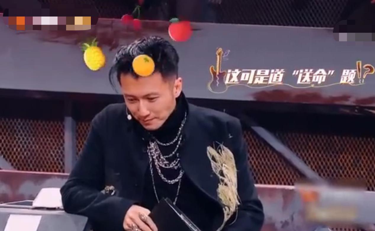 谢霆锋和张柏芝同台满屏恩爱,张柏芝谢霆锋甜蜜回顾