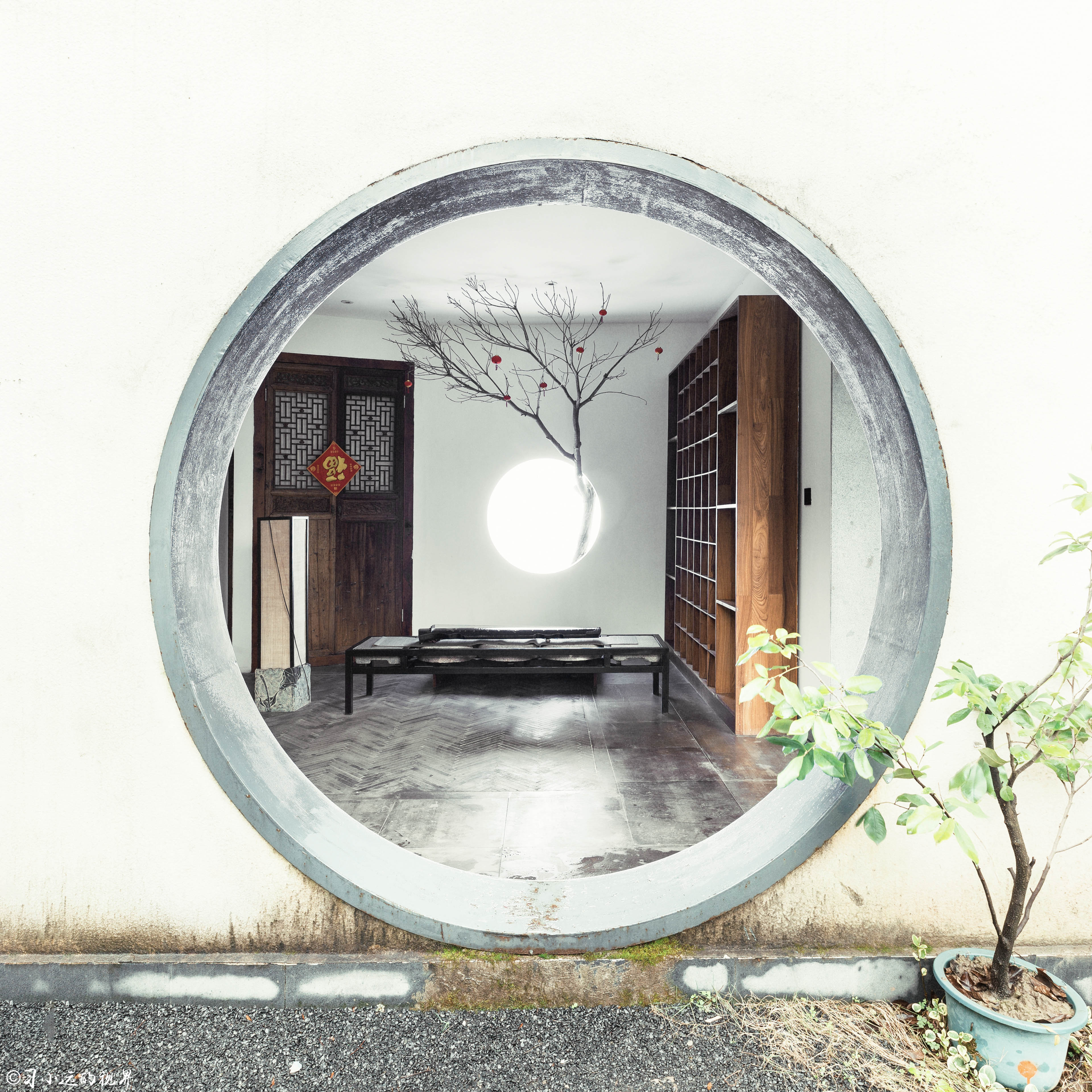 这个藏于梅花深处的幽静山庄，让你抛却繁杂，静享浮光