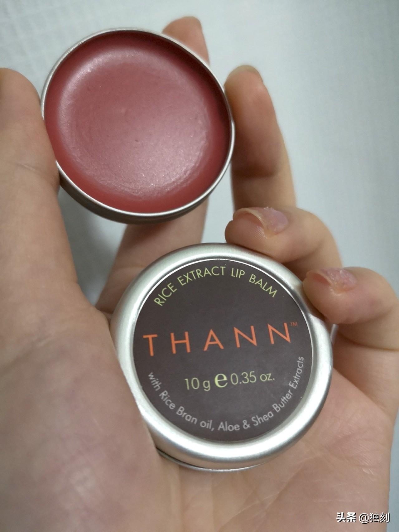 断裂的润唇膏怎么办?只要1个小工具,就让它重新发挥作用