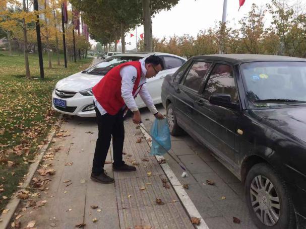 濮阳示范区文明办开展“寻找身边的雷锋随手拍”主题活动