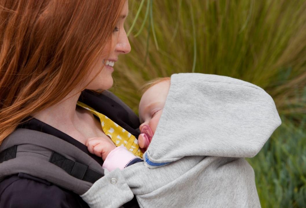 两个月新生儿爱哭,新生儿两个多月哭闹的原因是什么