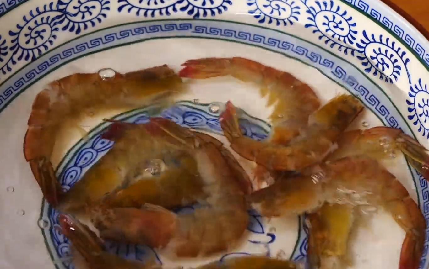 如何教你在家做油焖大虾教程视频,正宗油焖大虾简单只需3步