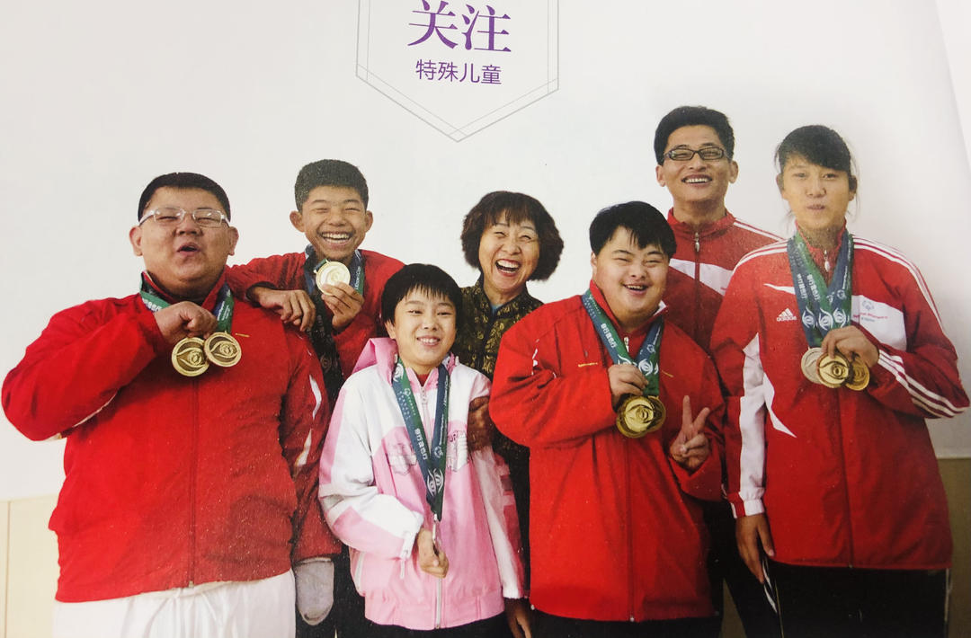 大连“郭大姐”创办“爱心之家”18年!女儿王坤接力投身公益