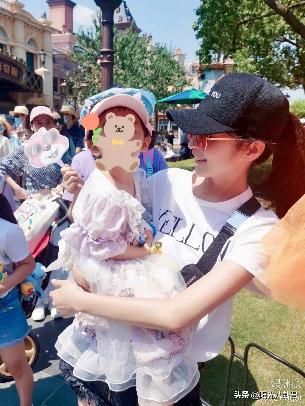 颖儿晒娃,颖儿小月亮正面照