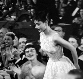 儿童大熊猫合影,儿童大熊猫图片