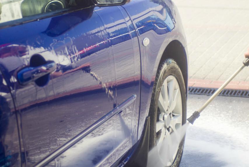洗车注意事项不要洗得太干净,怎么防止洗车刚洗完就粘灰