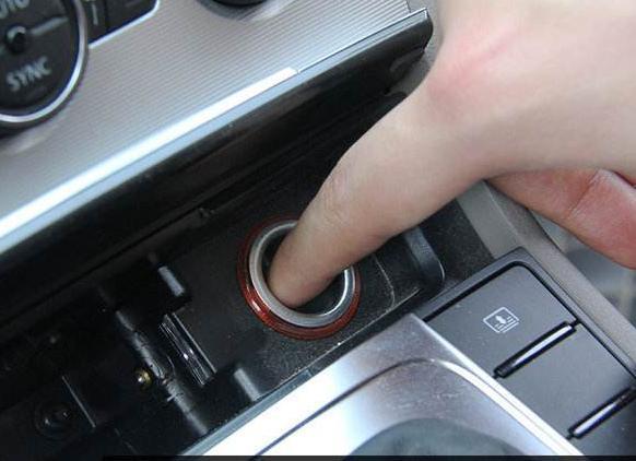 摸五年方向盘才知，这个孔一月清理一次，提速快动力足省油，通用