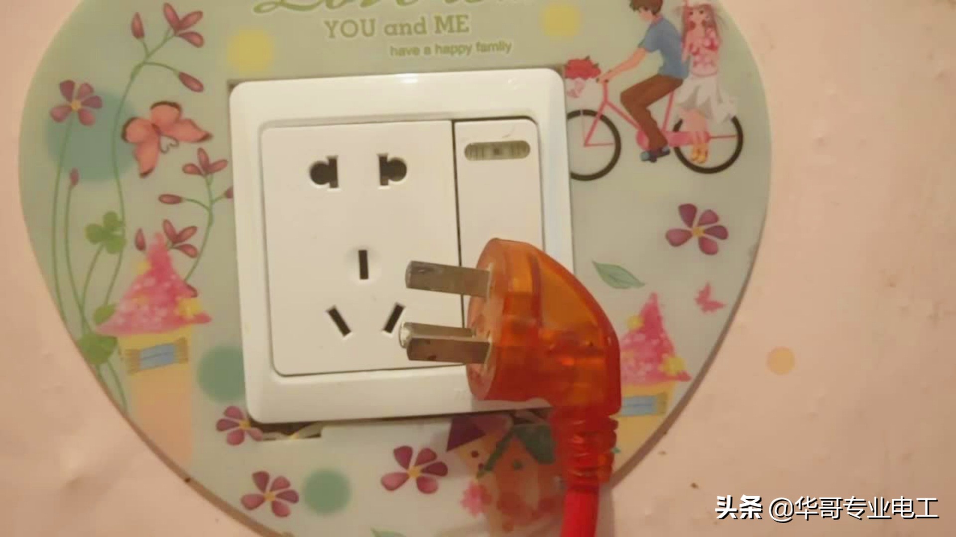 一插电器就跳闸电器坏了吗,电器一插就跳闸电工维修技巧