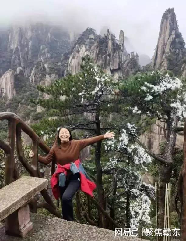 教师风采优秀教师简介,用心教育教师风采展示