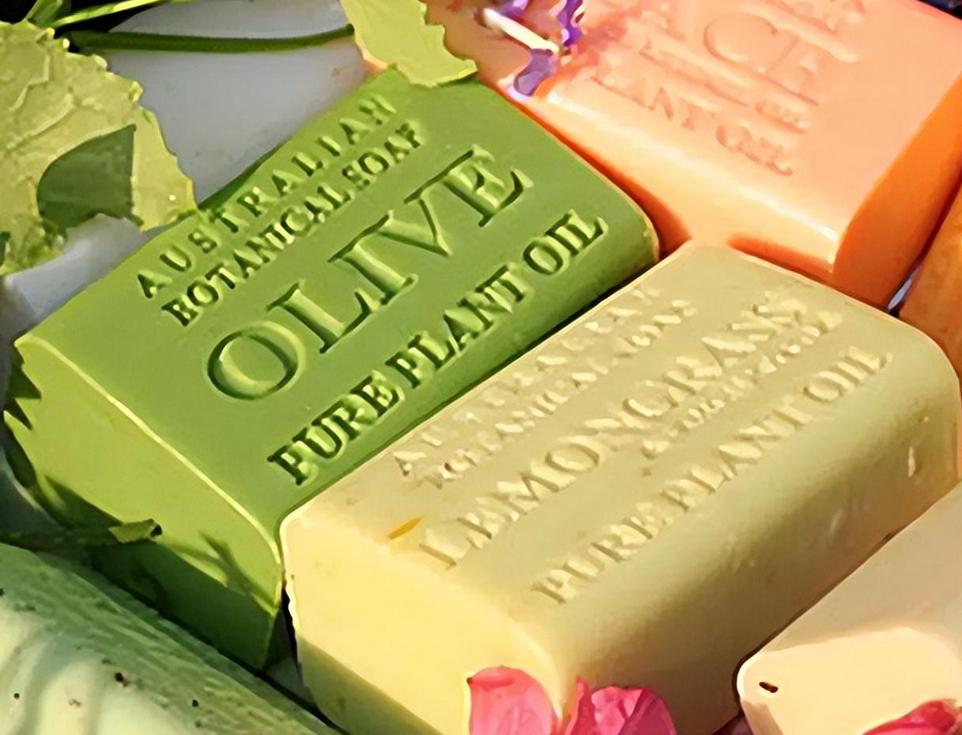 15年非洲富二代追求东北独眼美女,隔年领证裸婚,如今2个混血娃