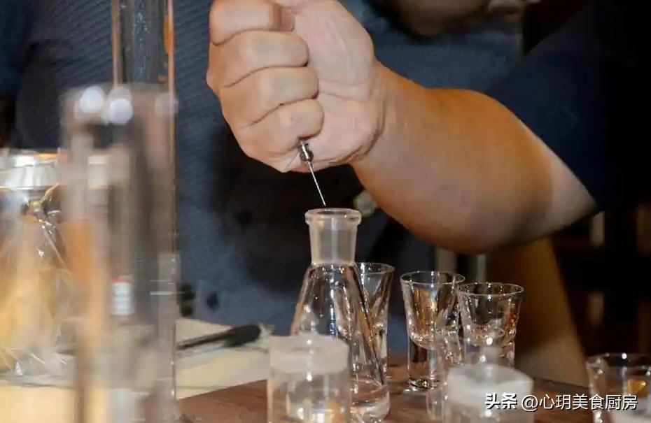 酱香酒造假手法,为什么酱香酒最难造假