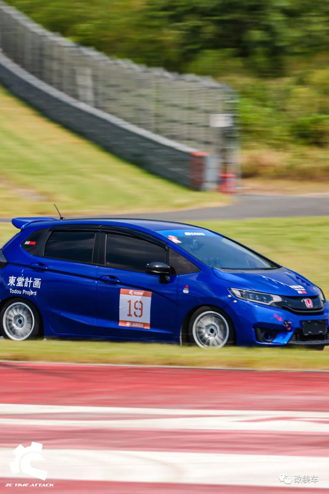 第四代全新飞度曾经的平民超跑gk5,18款本田飞度gk5舒适版改装