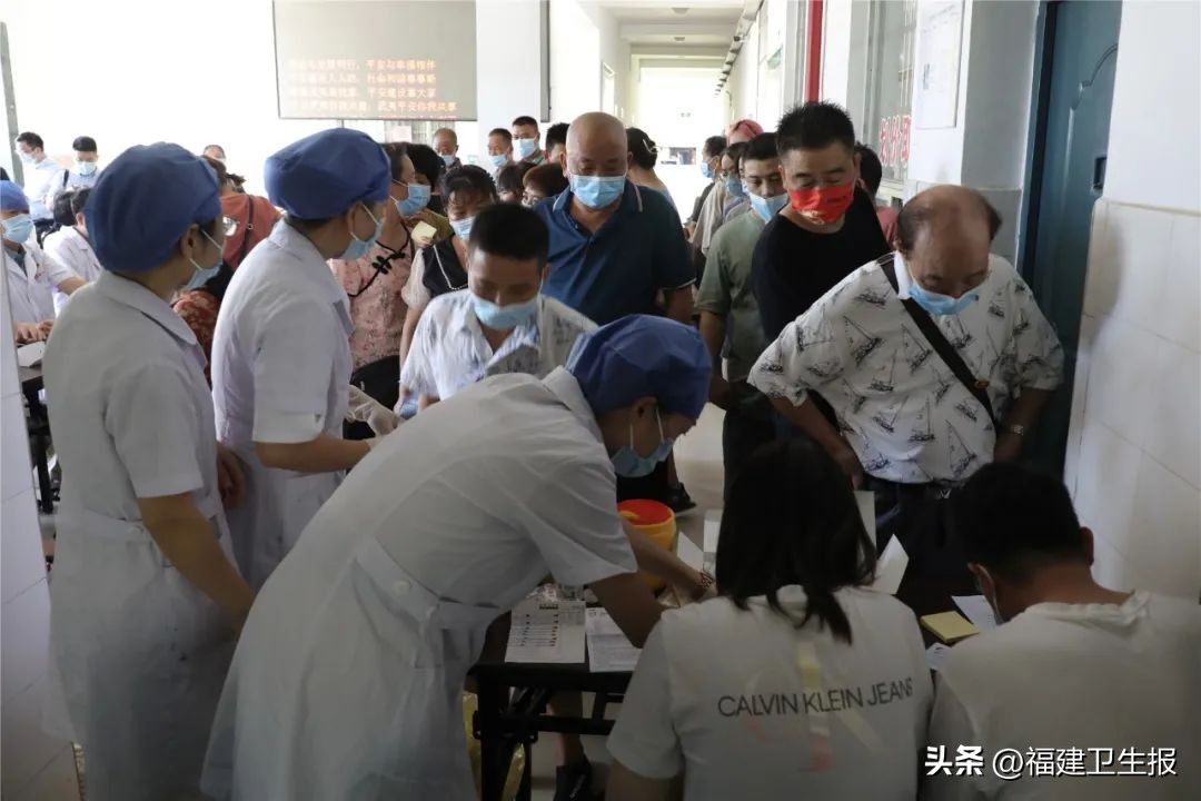 40度高温下热情不减,40度高温也挡不住的热情