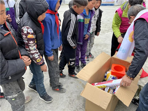 为中国足球梦想助力,为农村孩子筑梦爱心公益活动