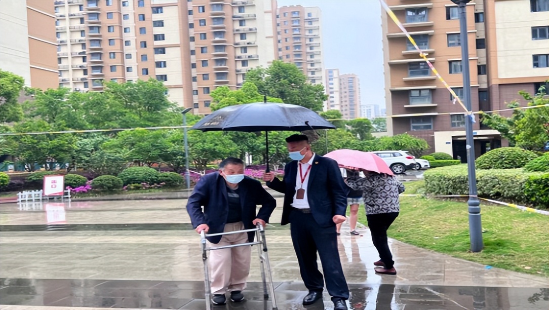 最美物业人给您一个温馨的家,最美物业人的故事