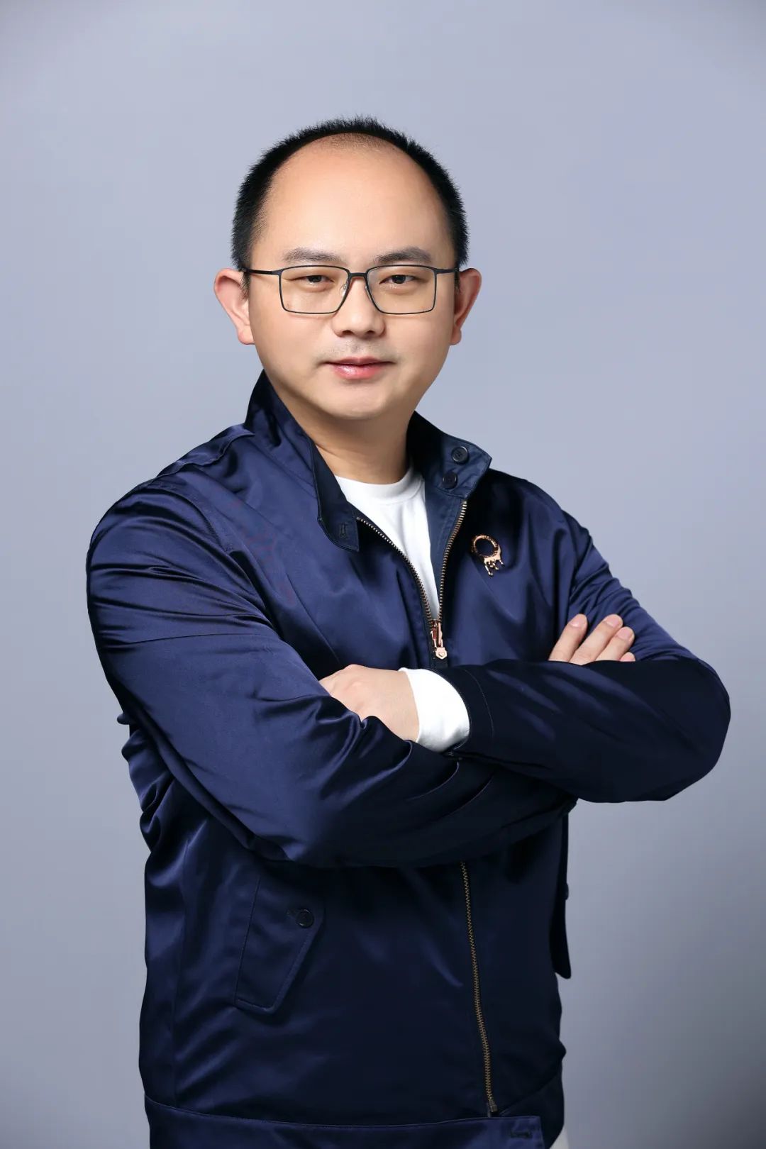 网红教父雷彬艺：刘畊宏张大大“背后的男人”，爱送员工保时捷