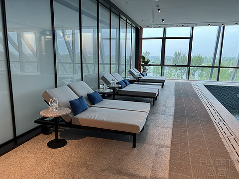 窗含西岭千秋雪成都环球中心雪山,窗含西岭千秋雪魅力成都