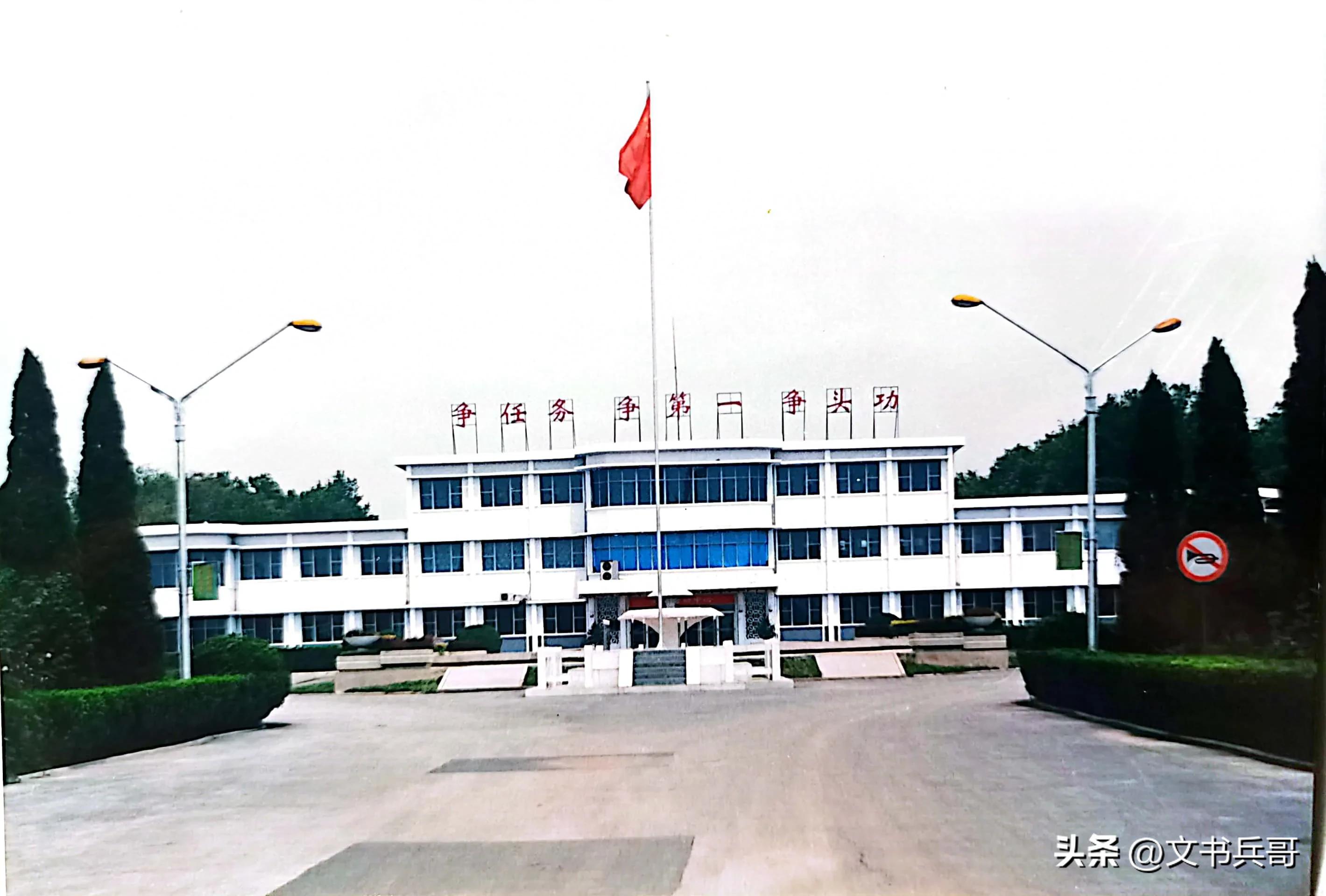 刚当“老兵”那个元旦，听了一曲MTV，拉去跑个五公里，今生难忘