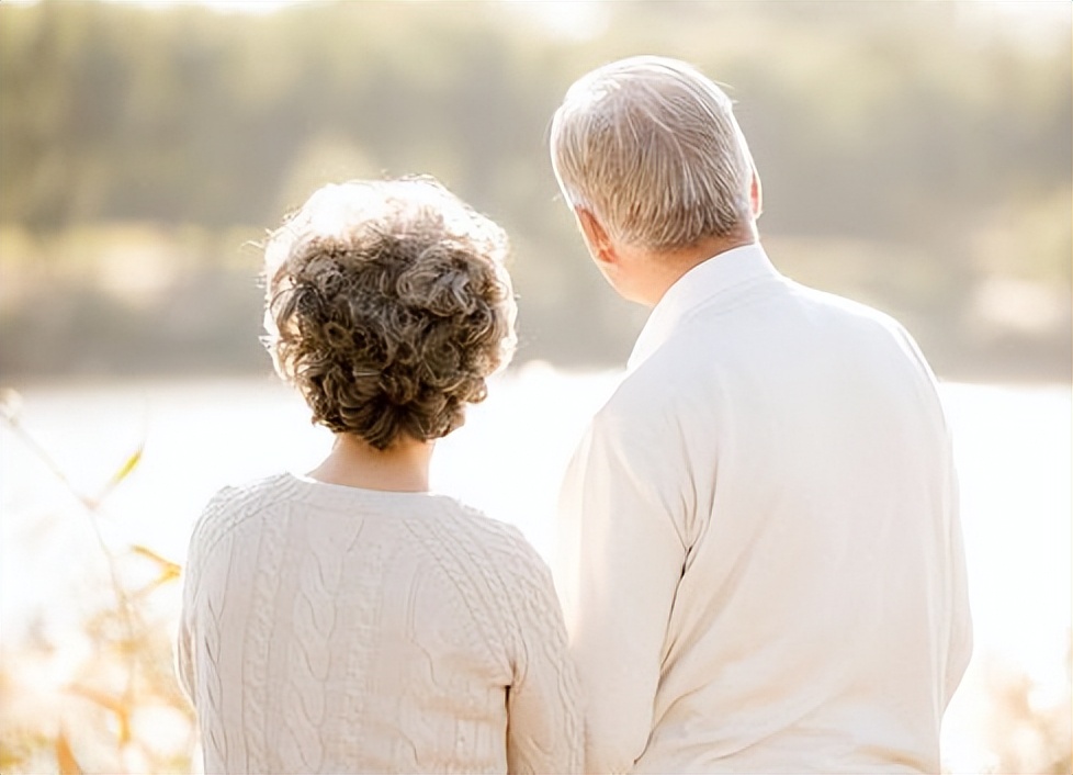 阴毛变白是身体生病了吗？