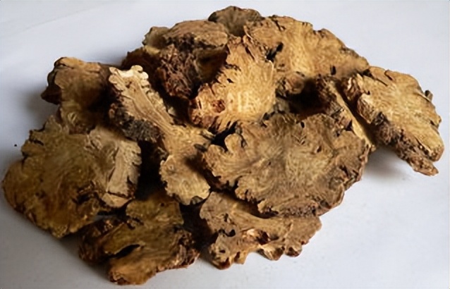 “一白遮百丑,长斑毁所有”?分享一方六味药,补血、活血、祛斑