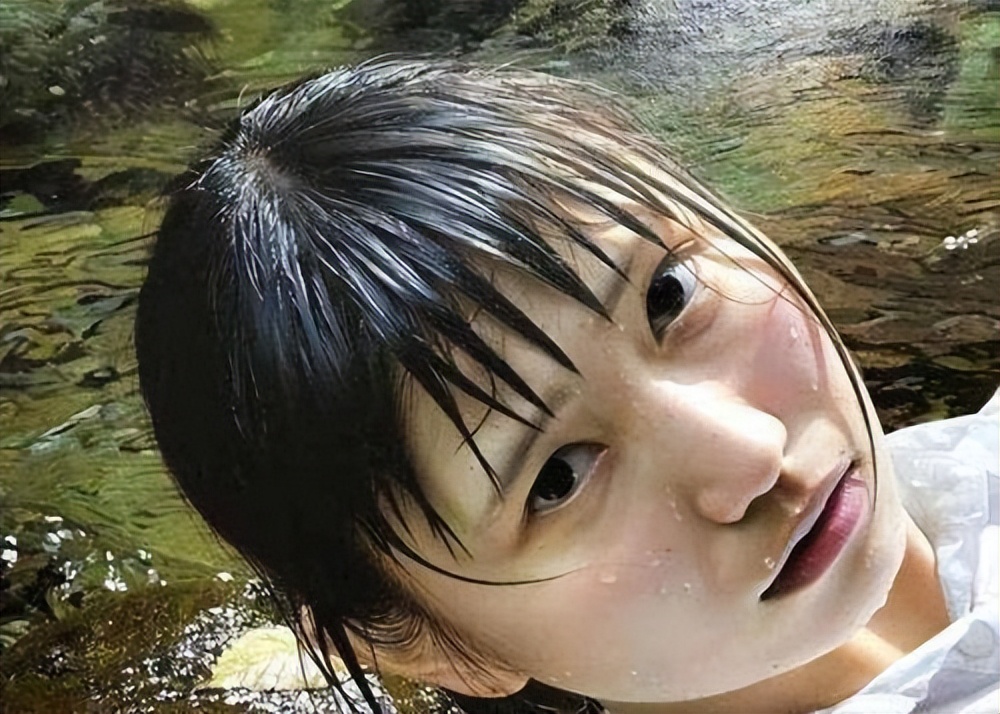 水中少女画家挑战冷军,日本画家pk冷军