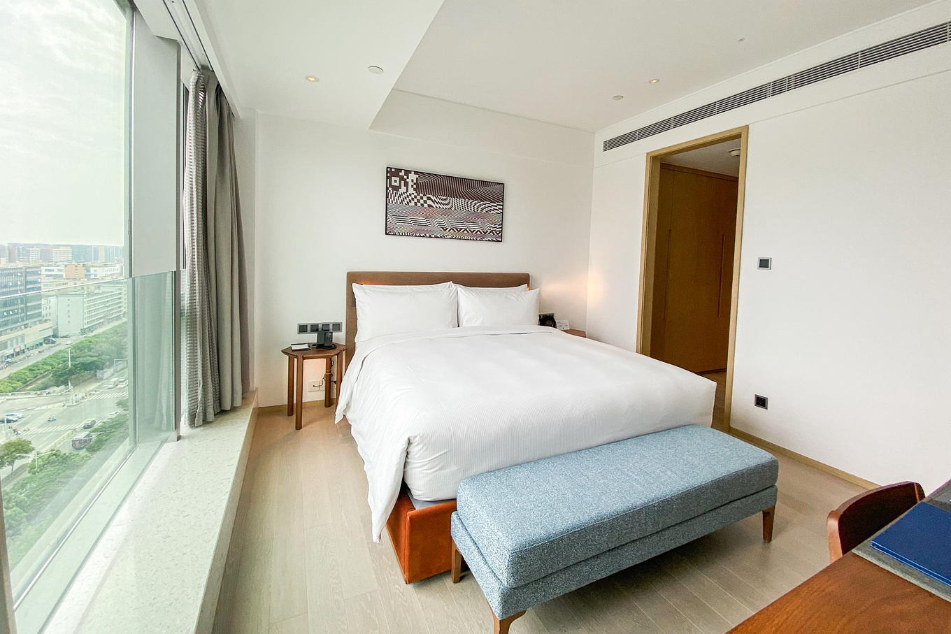 深圳机场旁的低调高雅酒店，尽享热带雨林花园，差旅入住首选酒店