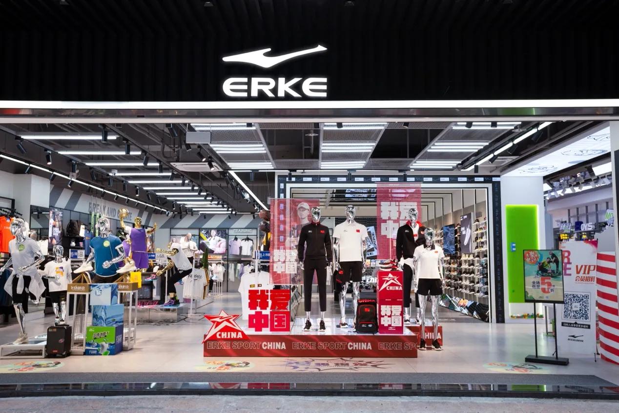 国外运动品牌和国内运动品牌一个价，你买哪个？