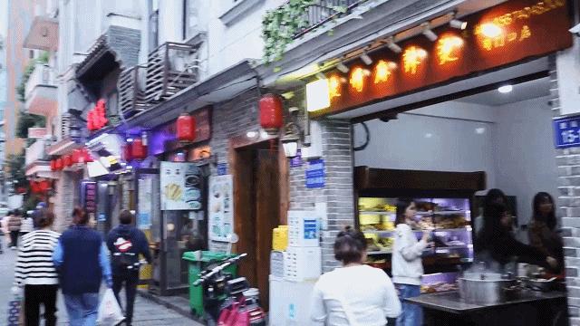 长沙麻辣烫哪里最好吃,长沙特别辣的麻辣烫叫什么