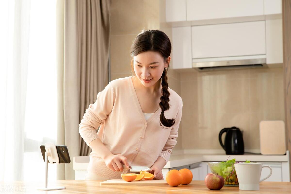 中燃宝新品燃气灶q4481,银田燃气灶b602