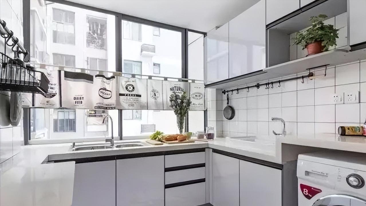 卫生间放不下洗衣机怎么办,卫生间小放不下洗衣机解决方案