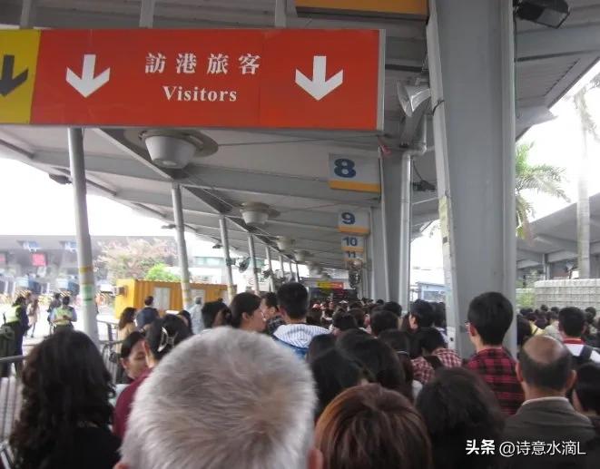 1987年我去香港探亲，申请繁琐过关费时口吐怨言，回程却说值得