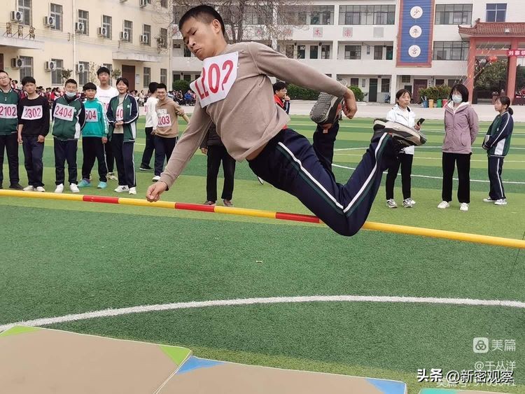 刘台庄镇初级中学运动会,刘寨镇初级中学红歌比赛