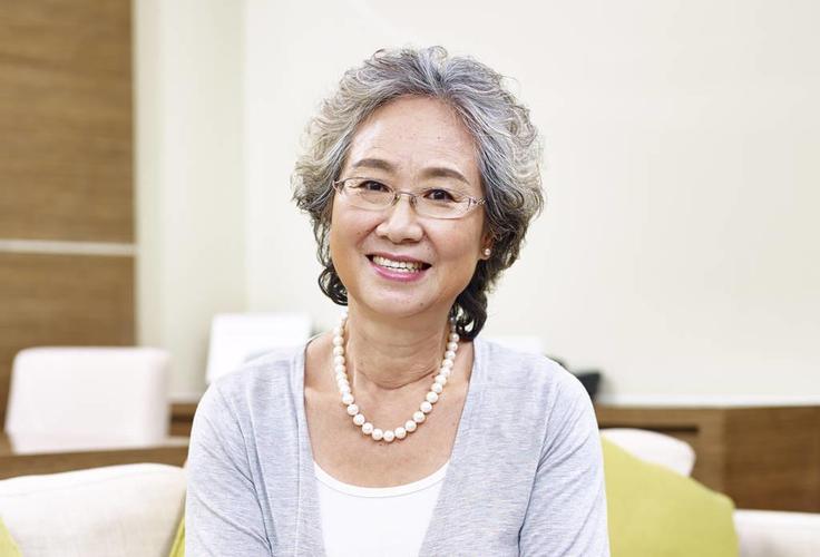 五十多岁妇女外阴癌初期好治疗吗,23岁小姑娘患外阴癌前病变