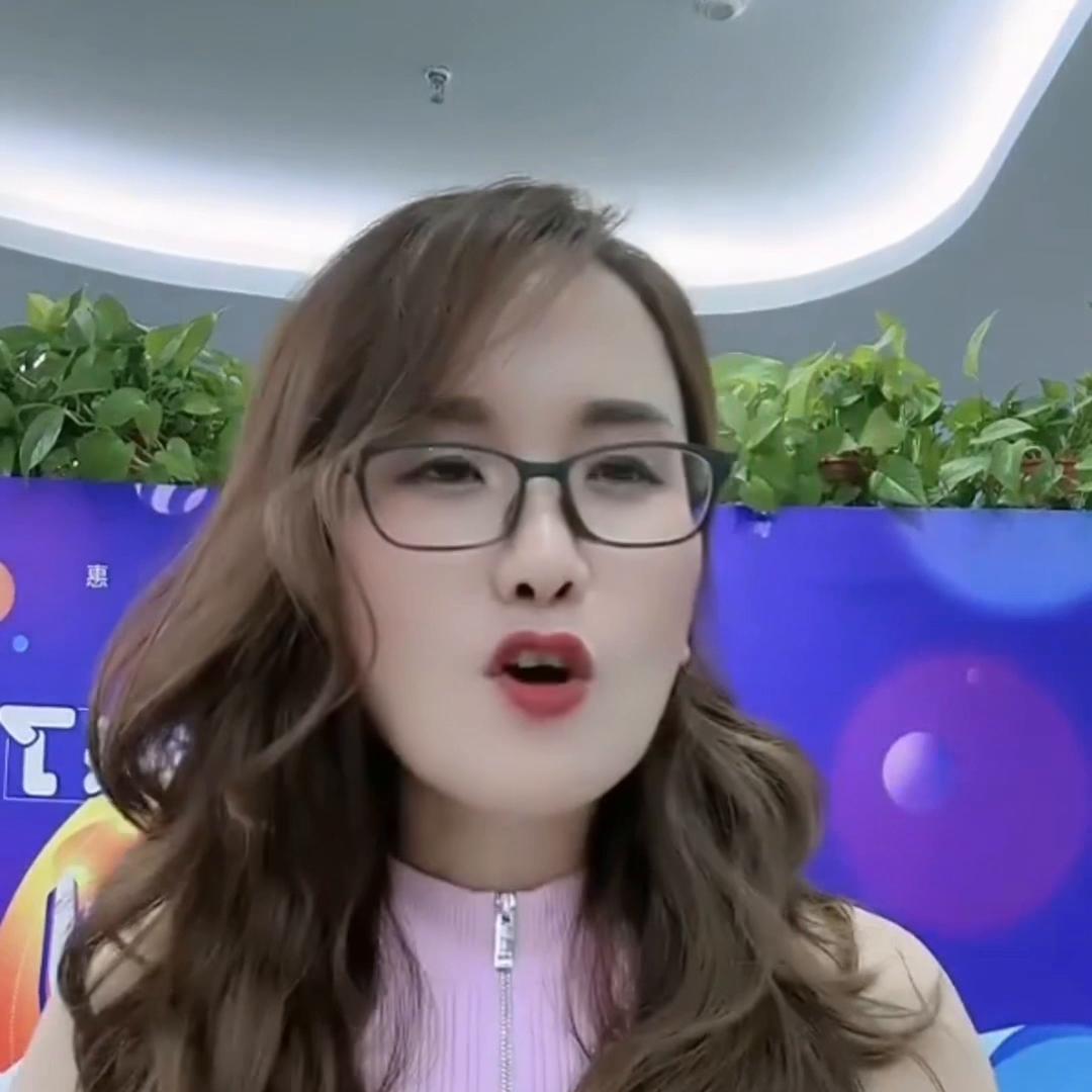 蛋鸡粪便漏料是怎么回事,蛋鸡的鸡蛋上带粪便怎么回事