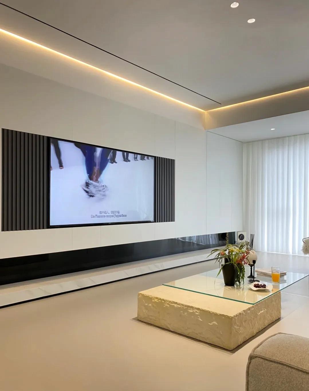 近日浙江一女子晒出自建房,辽宁一女子晒160新家装修