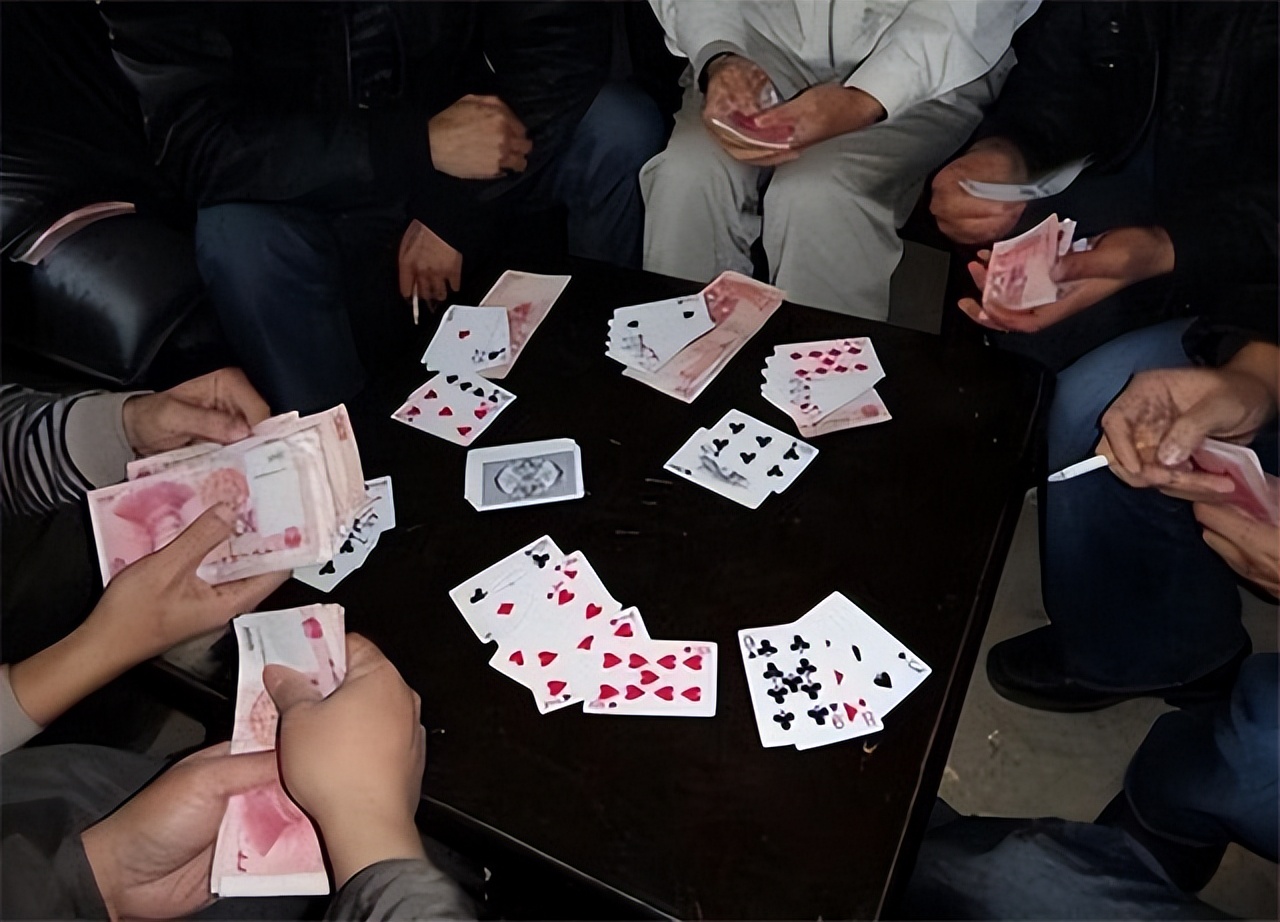 鍗佸瞾濂冲绐佺劧姝讳骸鐥呭嵄,12宀佸コ瀛╃獊鍙戝績鑴忕梾姝讳骸