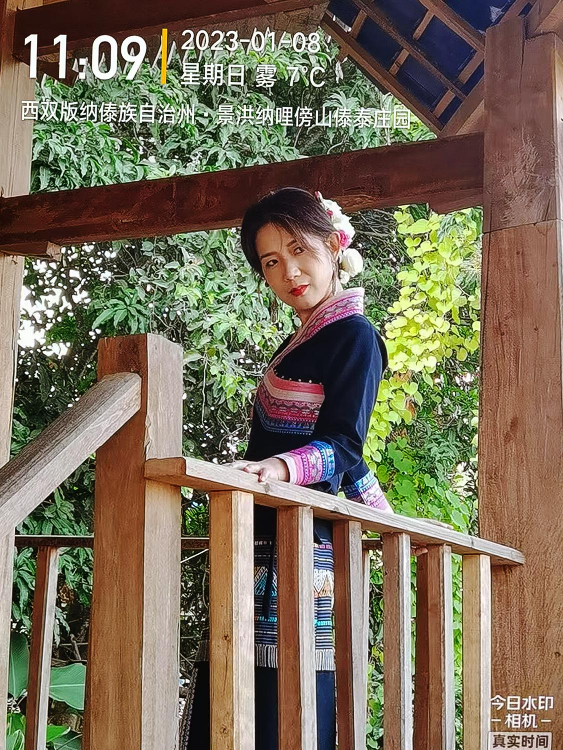 骂版纳是因为你没走出告庄玩版纳跟着小姐姐们走你才晓得味道