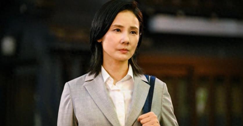 日本美艳女神又上热搜!竟还是因为那段轰动日娱圈的“母子恋”…