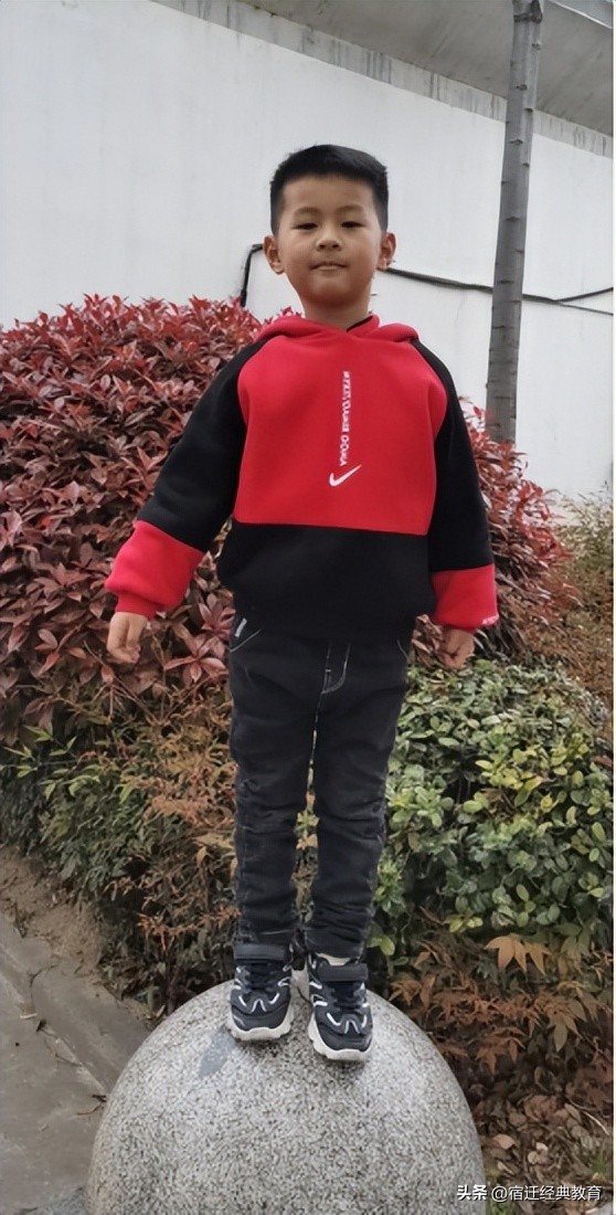 展少年风采构建和谐校园,展少年风采做国之栋梁创文明校园