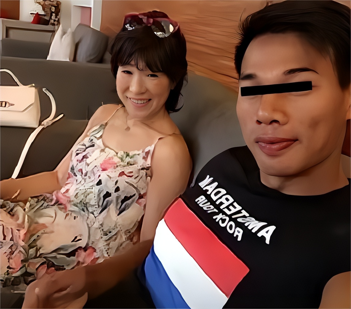 泰国43岁大妈整容变20岁姑娘,62岁大妈整容成萝莉