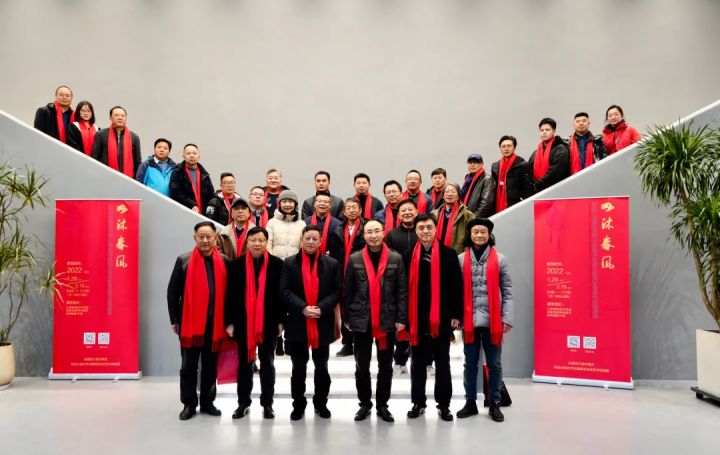 年味浓迎新春南京,迎新春展春联