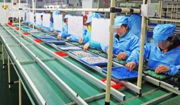 00后女孩“出*身卖**体”赚快钱，一次9000，最终深陷旋涡